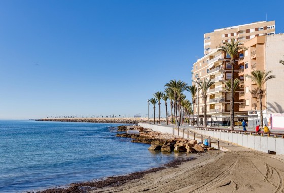 Wiederverkauf - Wohnung / Apartment -
Torrevieja - Costa Blanca