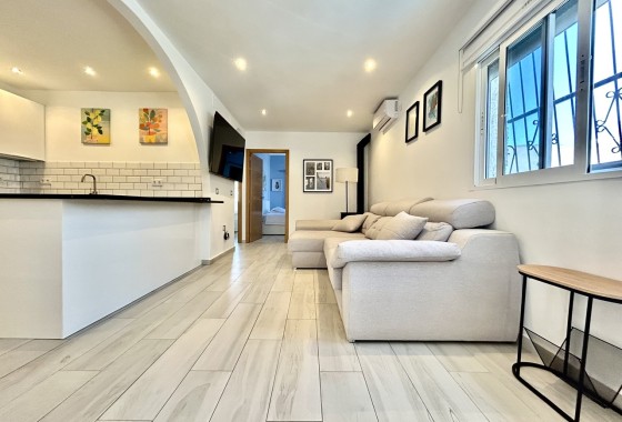 Venta - Chalet Independiente -
Villamartín - Costa Blanca