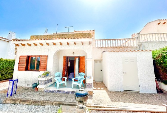 Wiederverkauf - Freistehende Villa -
La Zenia - Costa Blanca