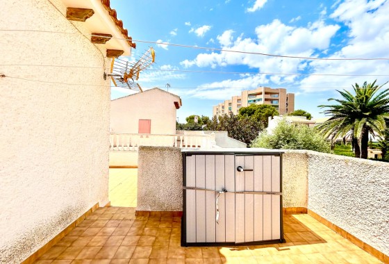 Wiederverkauf - Freistehende Villa -
La Zenia - Costa Blanca