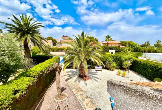 Wiederverkauf - Freistehende Villa -
La Zenia - Costa Blanca