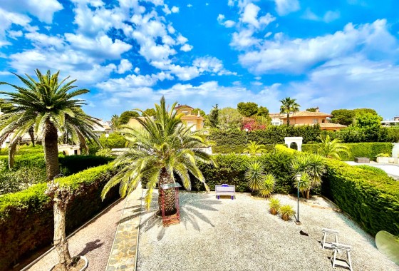 Wiederverkauf - Freistehende Villa -
La Zenia - Costa Blanca