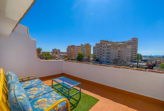 Herverkoop - Rijhuis -
Torrevieja - Nueva Torrevieja