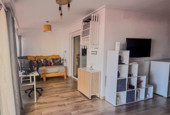 Wiederverkauf - Wohnung / Apartment -
Torrevieja - La veleta