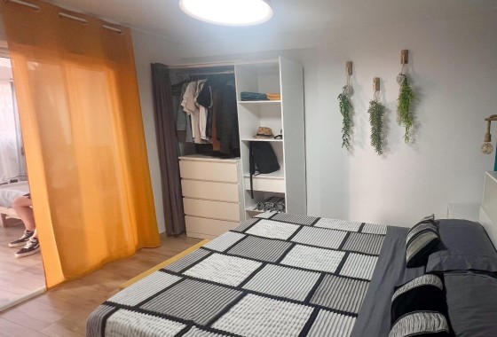 Wiederverkauf - Wohnung / Apartment -
Torrevieja - La veleta