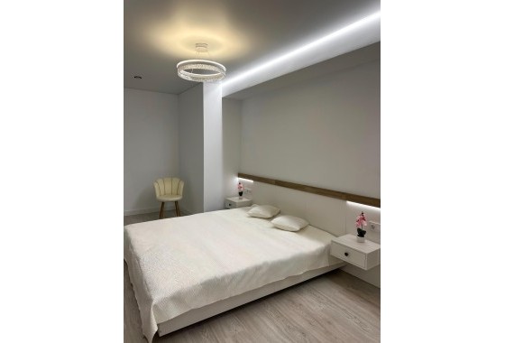 Wiederverkauf - Wohnung / Apartment -
Torrevieja - El Acequión - Los Náufragos