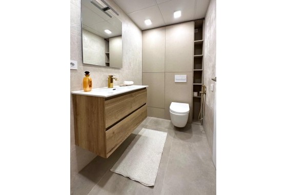 Wiederverkauf - Wohnung / Apartment -
Torrevieja - El Acequión - Los Náufragos