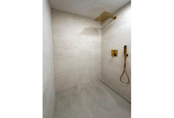 Wiederverkauf - Wohnung / Apartment -
Torrevieja - El Acequión - Los Náufragos