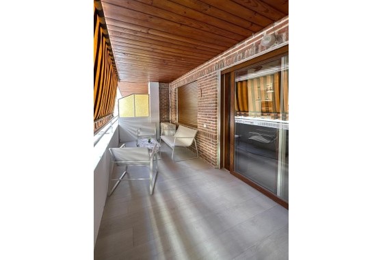 Wiederverkauf - Wohnung / Apartment -
Torrevieja - El Acequión - Los Náufragos