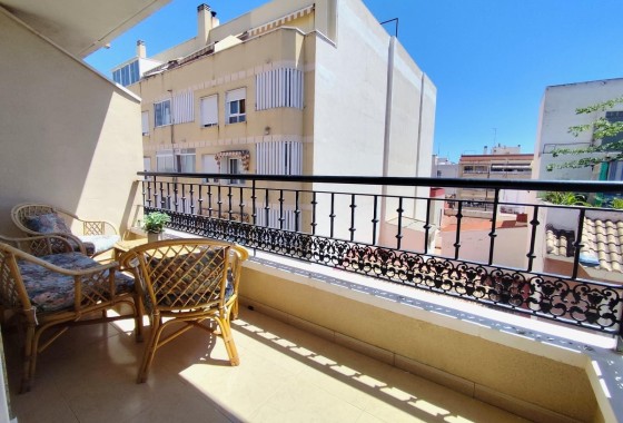 Resale - Wohnung / Apartment -
Torrevieja - Center