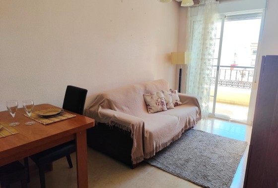Resale - Wohnung / Apartment -
Torrevieja - Center