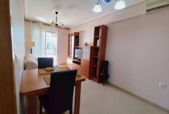Resale - Wohnung / Apartment -
Torrevieja - Center