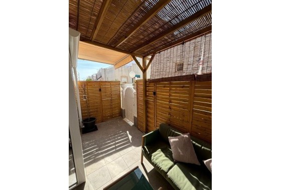 Sale - Apartment / Flat -
Torrevieja - Los Balcones