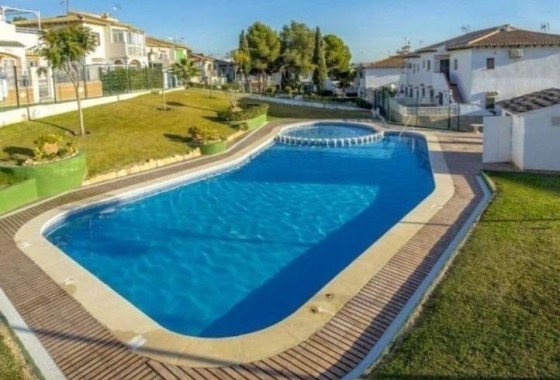 Sale - Apartment / Flat -
Torrevieja - Los Balcones