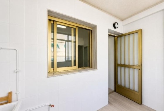 Wiederverkauf - Wohnung / Apartment -
Torrevieja - Acequion