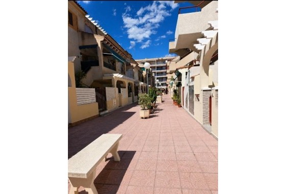 Wiederverkauf - Wohnung / Apartment -
Torrevieja - Acequion