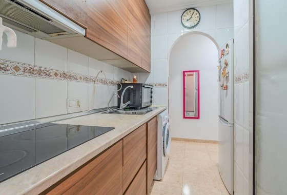 Wiederverkauf - Wohnung / Apartment -
Torrevieja