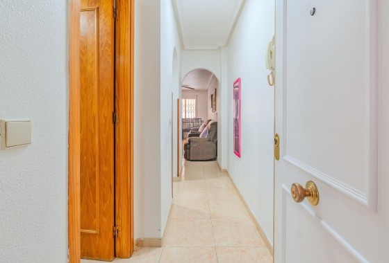 Wiederverkauf - Wohnung / Apartment -
Torrevieja