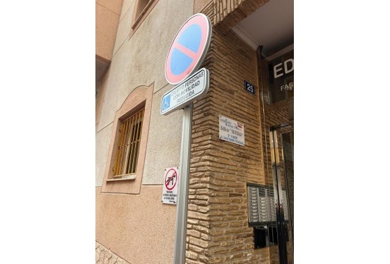 Wiederverkauf - Wohnung / Apartment -
Torrevieja
