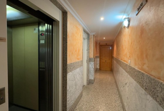 Herverkoop - Appartement / Flat -
Torrevieja - Acequion