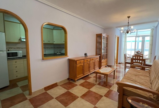 Herverkoop - Appartement / Flat -
Torrevieja - Acequion
