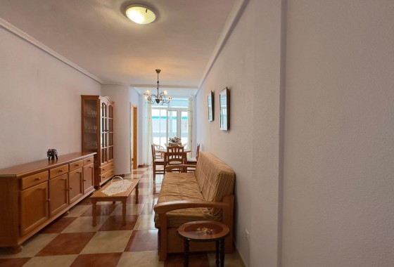 Herverkoop - Appartement / Flat -
Torrevieja - Acequion