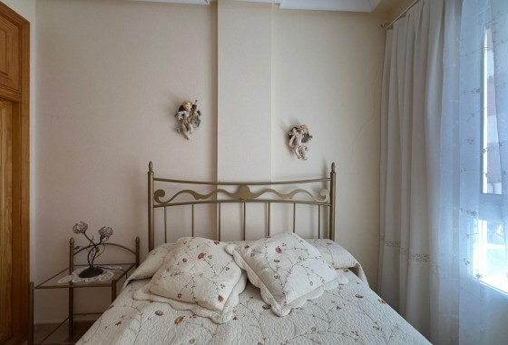 Herverkoop - Appartement / Flat -
Torrevieja - Acequion
