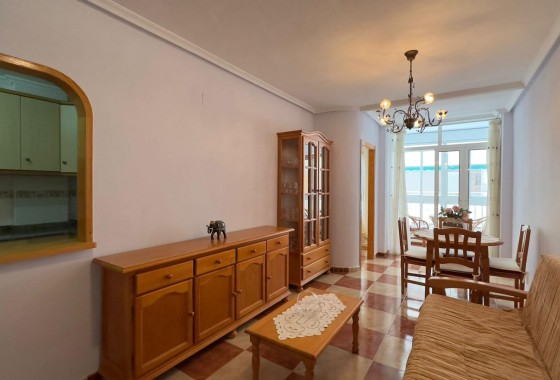 Herverkoop - Appartement / Flat -
Torrevieja - Acequion