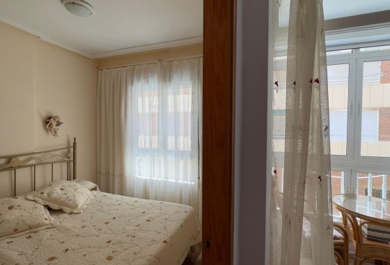 Herverkoop - Appartement / Flat -
Torrevieja - Acequion