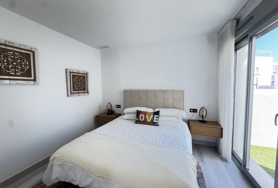 Venta - Chalet Independiente -
Lomas de Cabo Roig