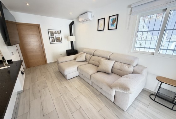 Resale - Detached Villa -
San Miguel de Salinas - Blue Lagoon