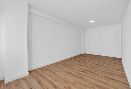 Resale - Apartment / Flat -
Torrevieja - Centro