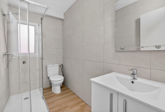 Resale - Apartment / Flat -
Torrevieja - Centro