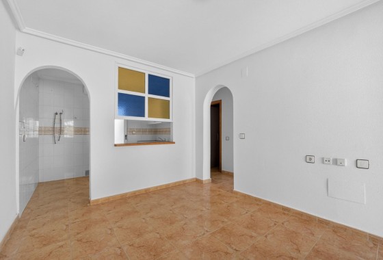 Resale - Apartment / Flat -
Torrevieja - El limonar