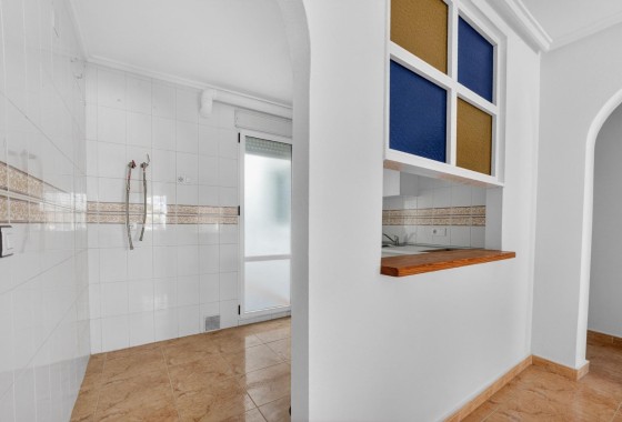 Resale - Apartment / Flat -
Torrevieja - El limonar
