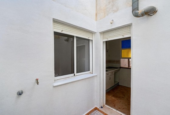 Resale - Apartment / Flat -
Torrevieja - El limonar