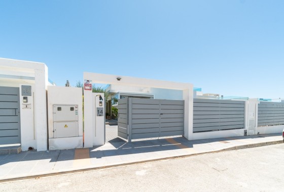 Resale - Townhouse -
Entre Naranjo - Vistabella Golf - Vistabella Golf