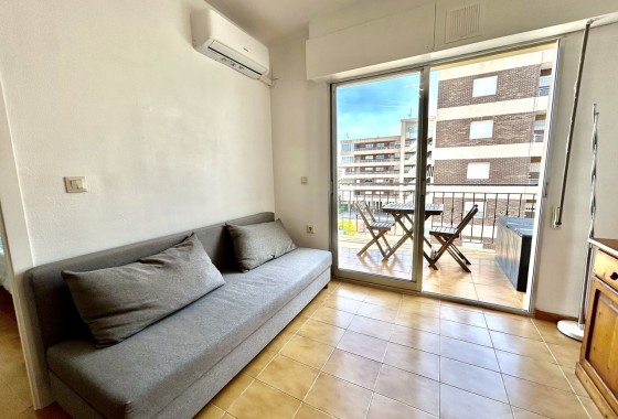 Resale - Apartment / Flat -
Torrevieja - Costa Blanca