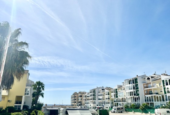 Resale - Apartment / Flat -
Torrevieja - Costa Blanca