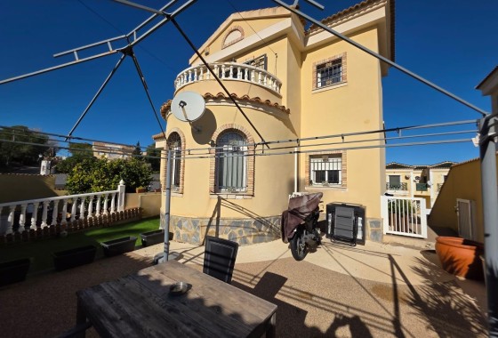 Wiederverkauf - Freistehende Villa -
Orihuela Costa - Villamartín-Las Filipinas