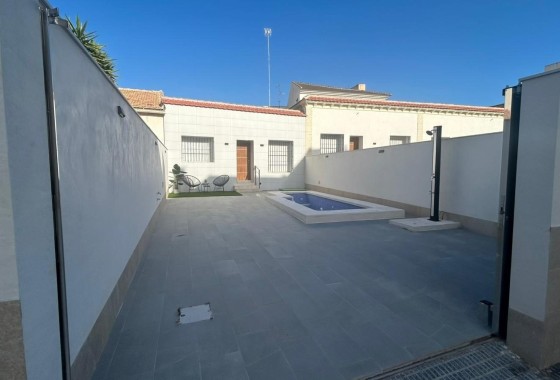 Obra Nueva - Villa adosada -
San Javier