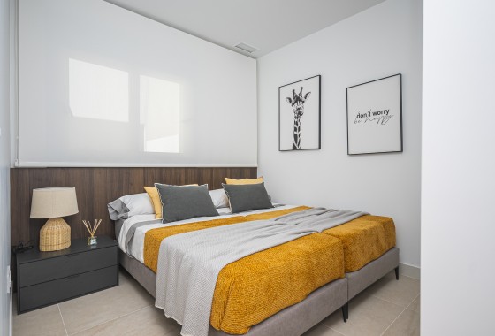 NIEUWBOUW - Rijhuis -
Torrevieja