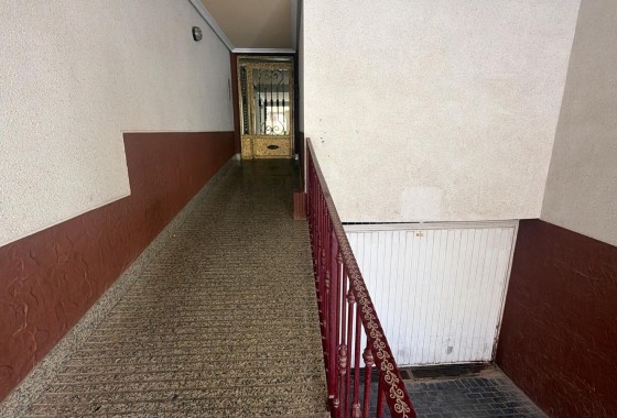 Herverkoop - Appartement / Flat -
Los Montesinos - Centro