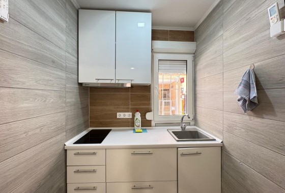 Herverkoop - Appartement / Flat -
Torrevieja - Playa del Cura