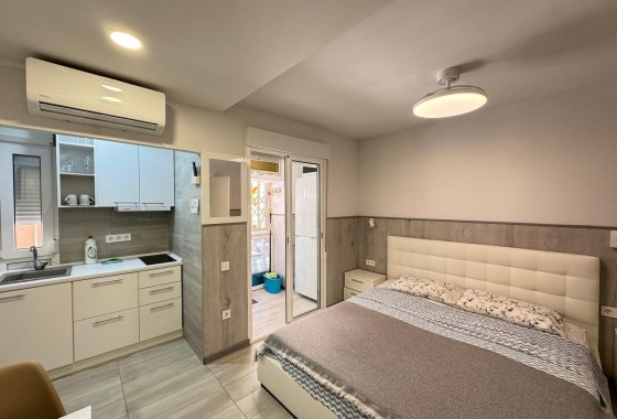 Herverkoop - Appartement / Flat -
Torrevieja - Playa del Cura