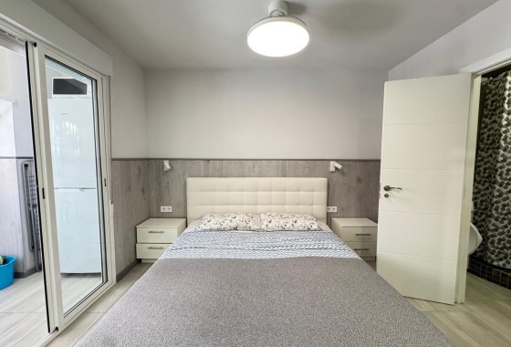 Herverkoop - Appartement / Flat -
Torrevieja - Playa del Cura