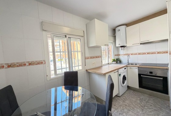 Herverkoop - Appartement / Flat -
Torrevieja - Center