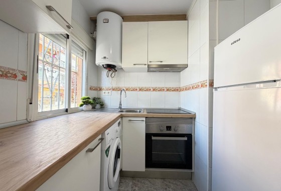 Herverkoop - Appartement / Flat -
Torrevieja - Center