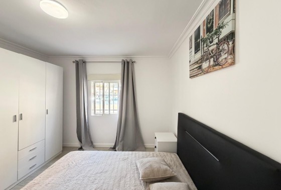 Herverkoop - Appartement / Flat -
Torrevieja - Center