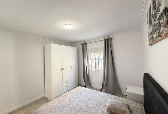 Herverkoop - Appartement / Flat -
Torrevieja - Center